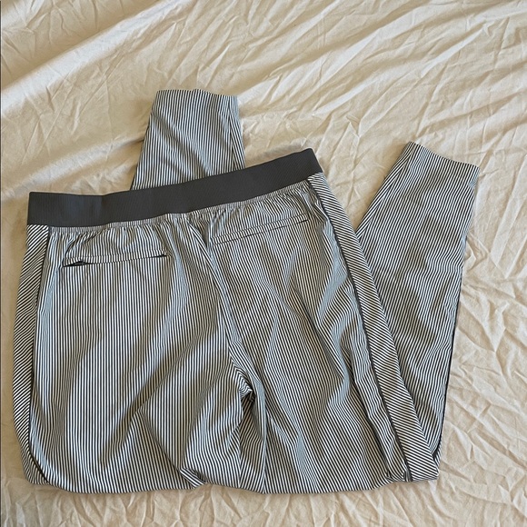 Althleta Striped Joggers - Picture 2 of 2